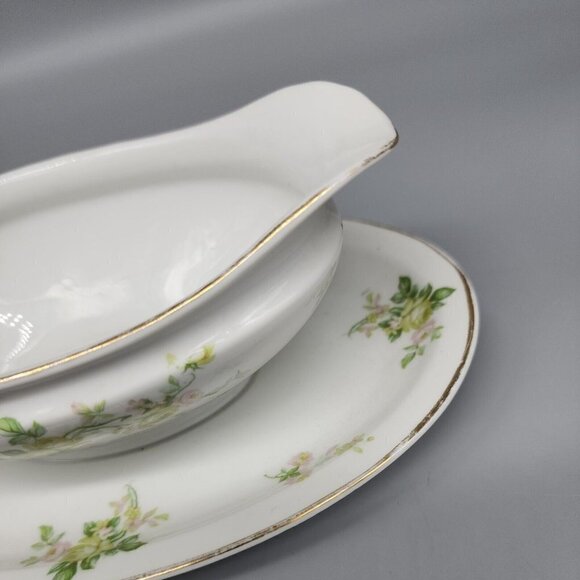 Vintage PAUL MULLER SELB BAVARIA PORCELAIN green ROSES GOLD TRIM GRAVY BOAT - Picture 7 of 9
